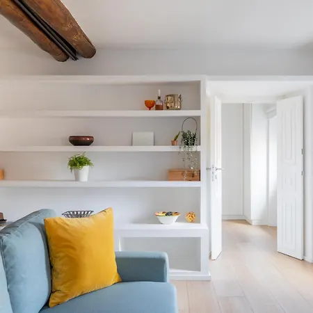 Iflat Bright & Spacious In Esquilino רומא