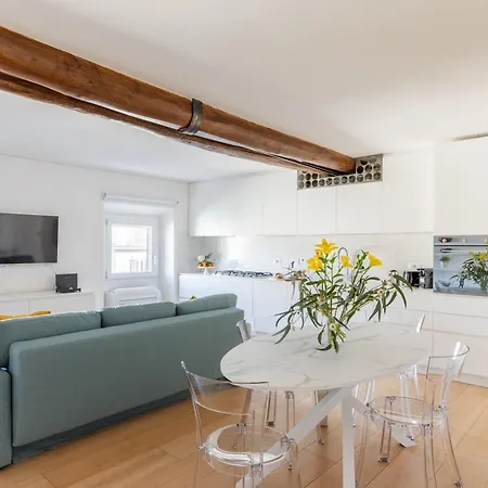 Daire Iflat Bright & Spacious In Esquilino *