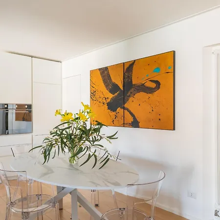 Daire Iflat Bright & Spacious In Esquilino *