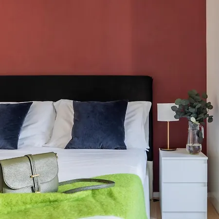 Iflat Bright & Spacious In Esquilino *